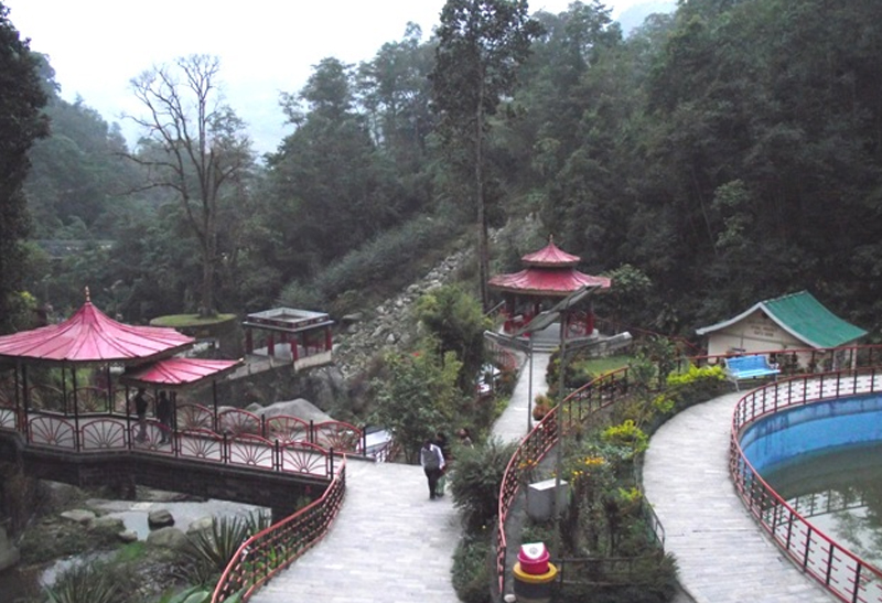 BANJHAKRI FALLS PARK