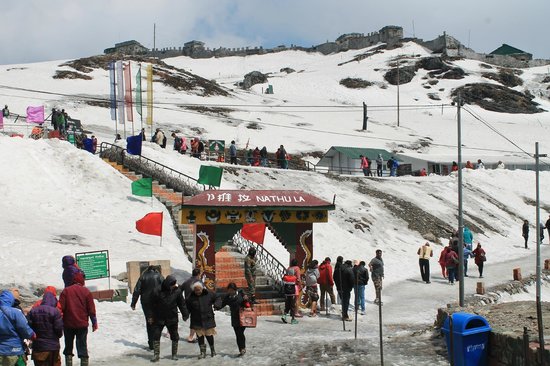 NATHU-LA ( PASS )